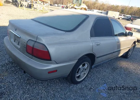 1997 Honda Accord Lx z USA, uszkodzony, nr VIN JHMCD5637VC012022